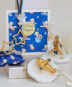 Alternative view of Μπομπονιέρα βότσαλο με πρίγκιπα και μονόγραμμα