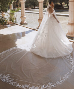 Alternative view of VOGUE